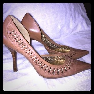 GUESS Brown pumps